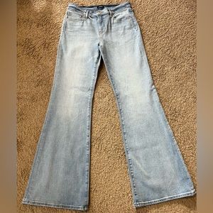 Express 70’s Flare Mide Rise Light Wash Jeans - 8